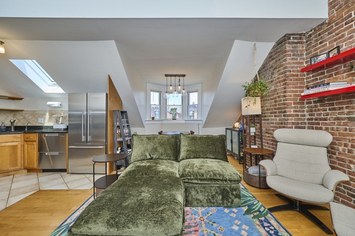 683 Massachusetts Ave. # 5