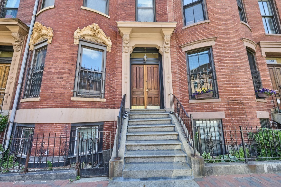 683 Massachusetts Ave. # 5