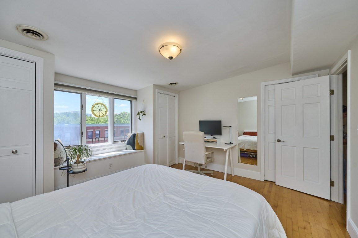 683 Massachusetts Ave. # 5
