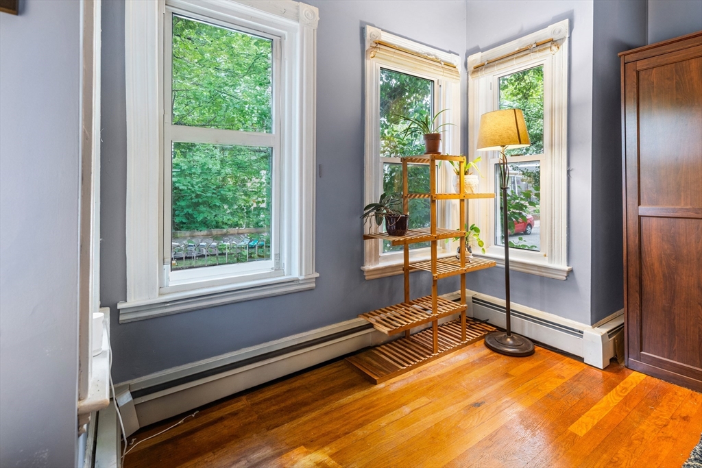 9 Hall St.