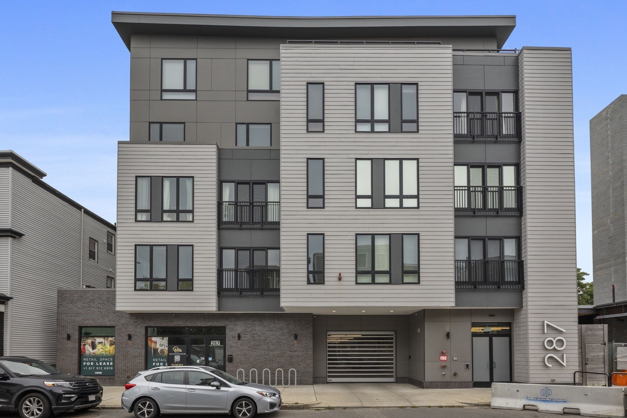 287 Maverick St # U202