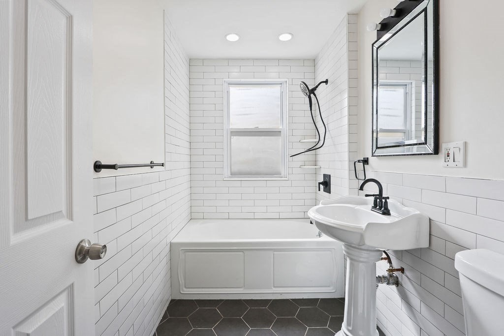 30 Tuttle St. # 2
