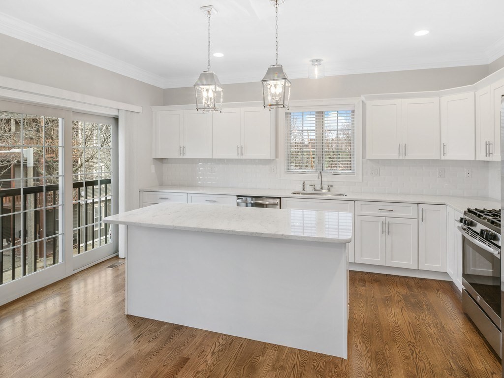 37 Lambert St # 37