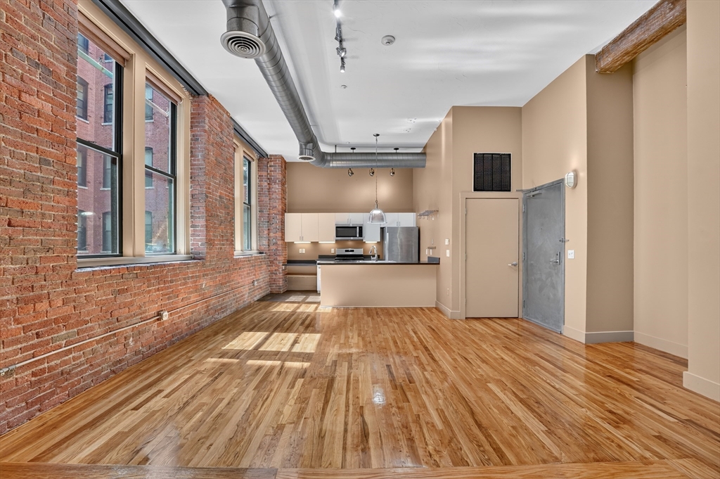 13 Willow # 205