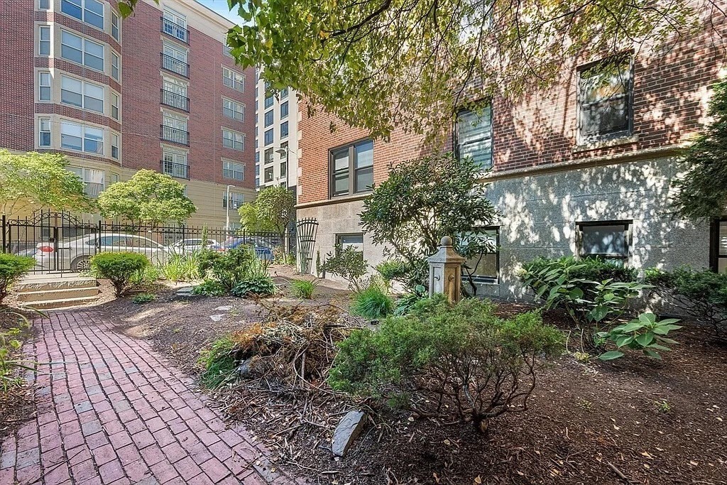 82 Jersey Street # 31