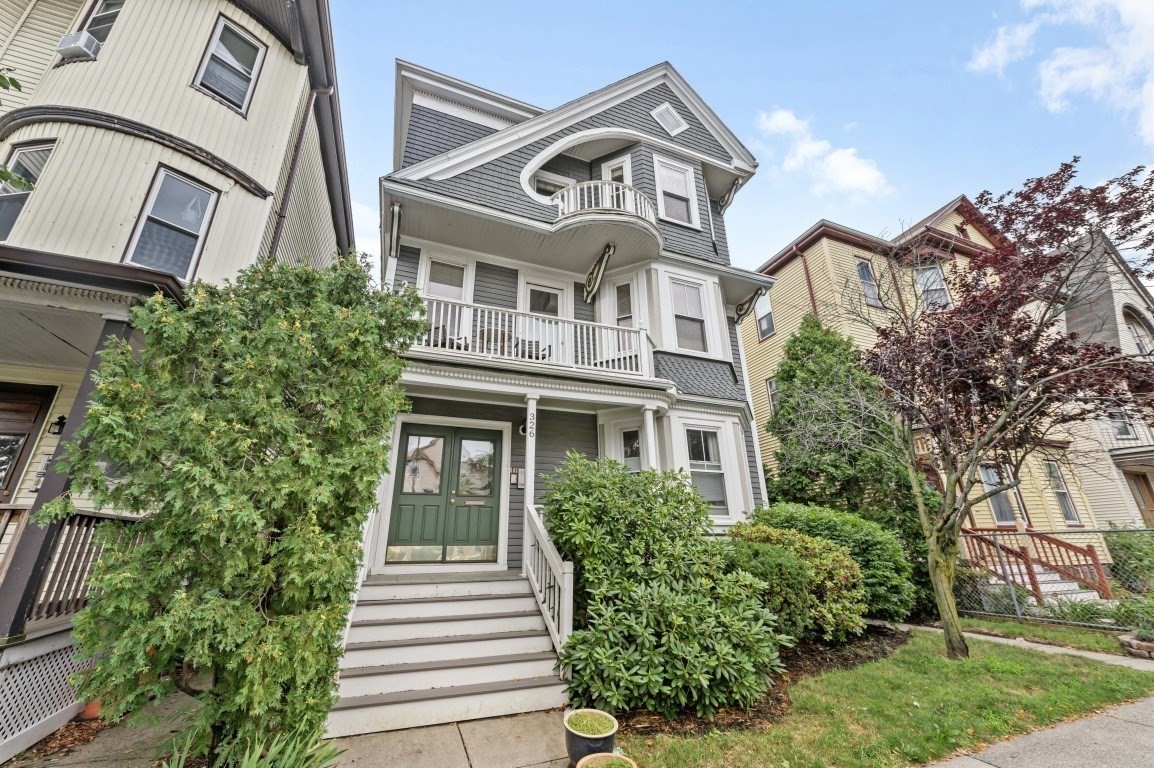 326 Centre St. # 3