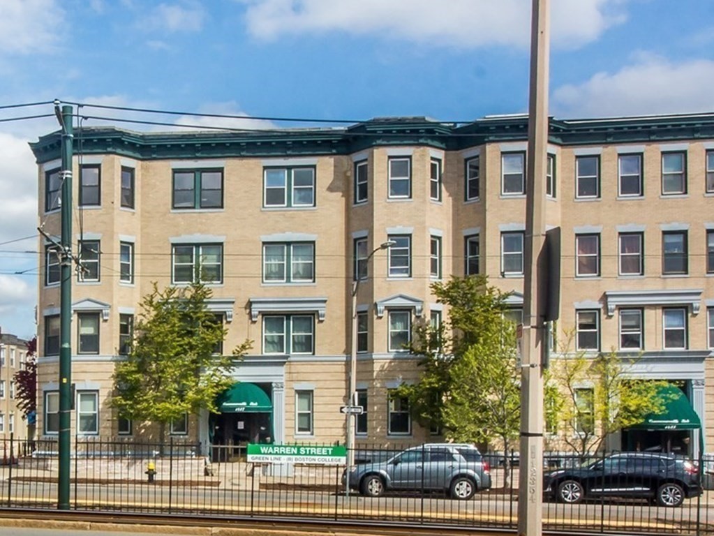 1427 Commonwealth Ave # 504