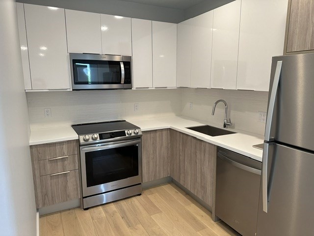 71 Bow St # 302