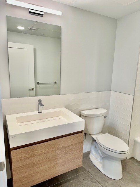 71 Bow St # 302