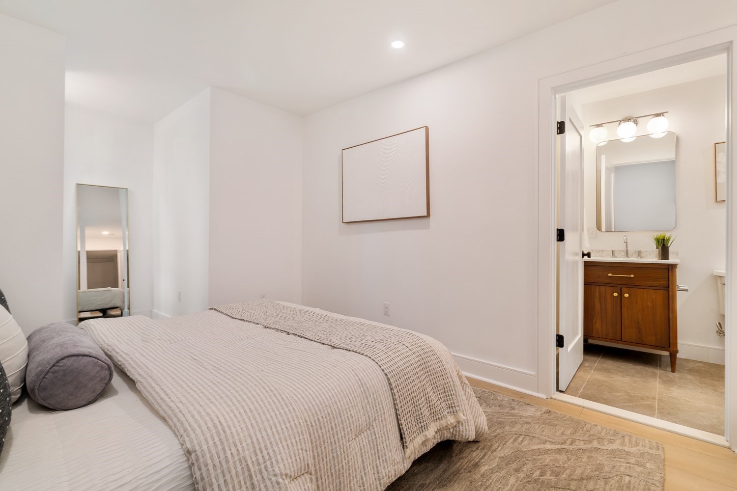 9 Olive Ave # 1