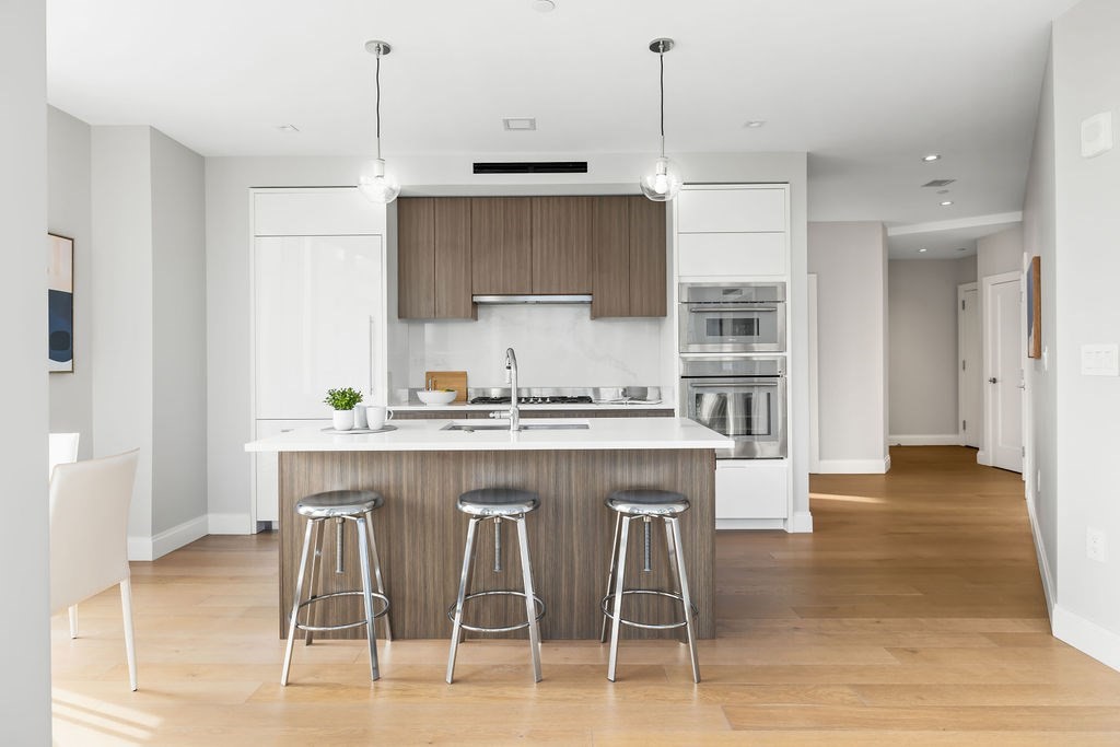 100 Shawmut Ave # 807 Unit: 8-807