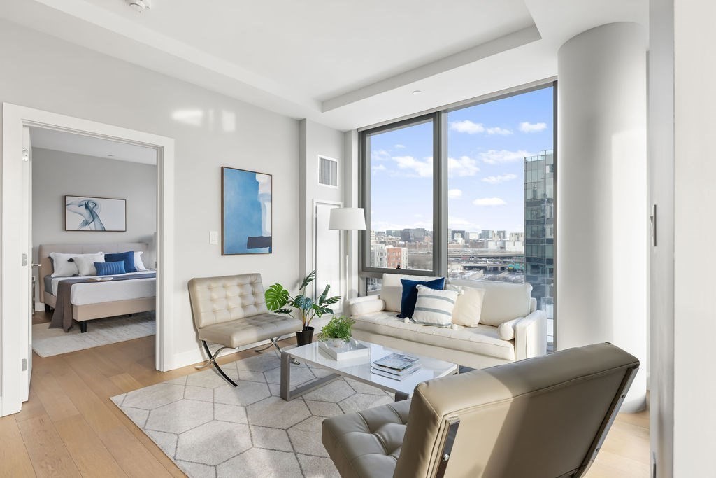 100 Shawmut Ave # 807 Unit: 8-807
