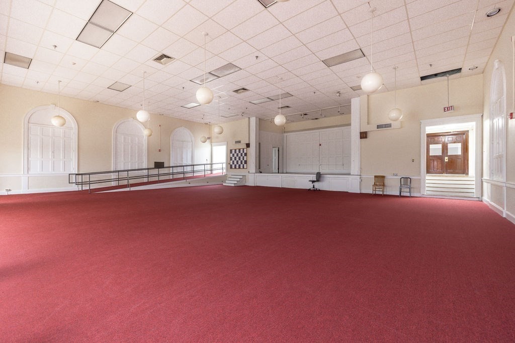 948 Main St # 202