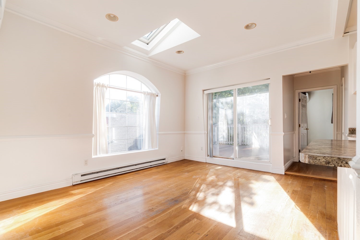 47 Moseley St # 3