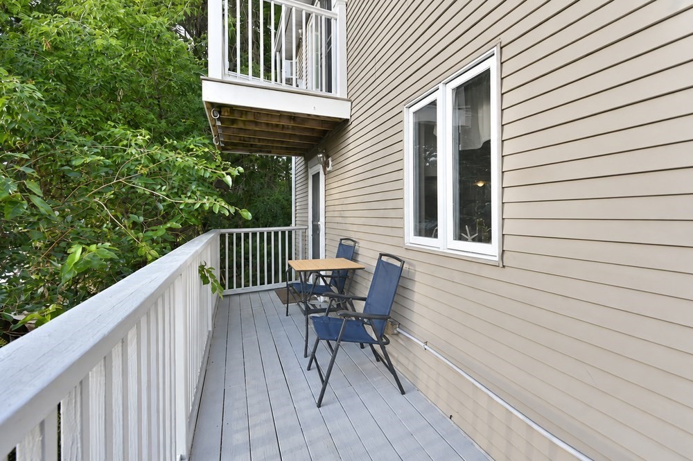 57 Hillcrest St
