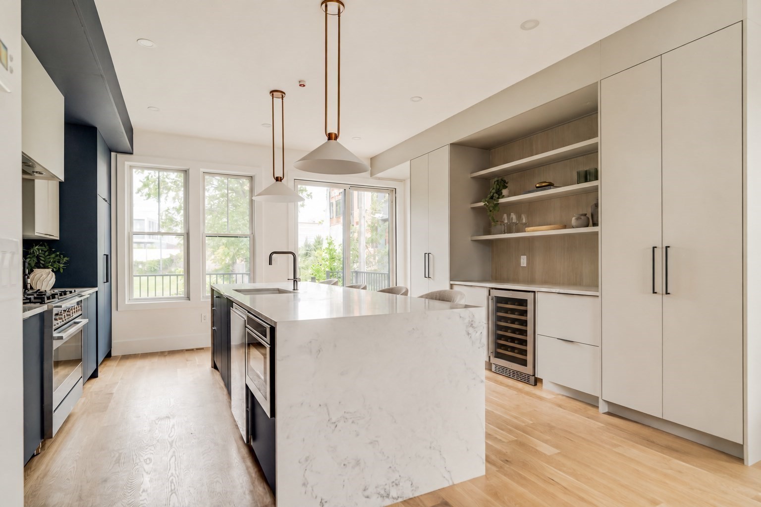11 Lothrop St # 11