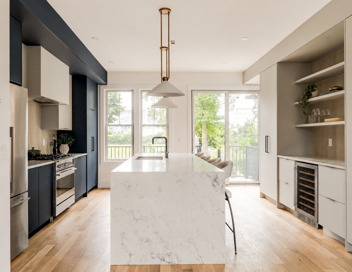 11 Lothrop St # 11
