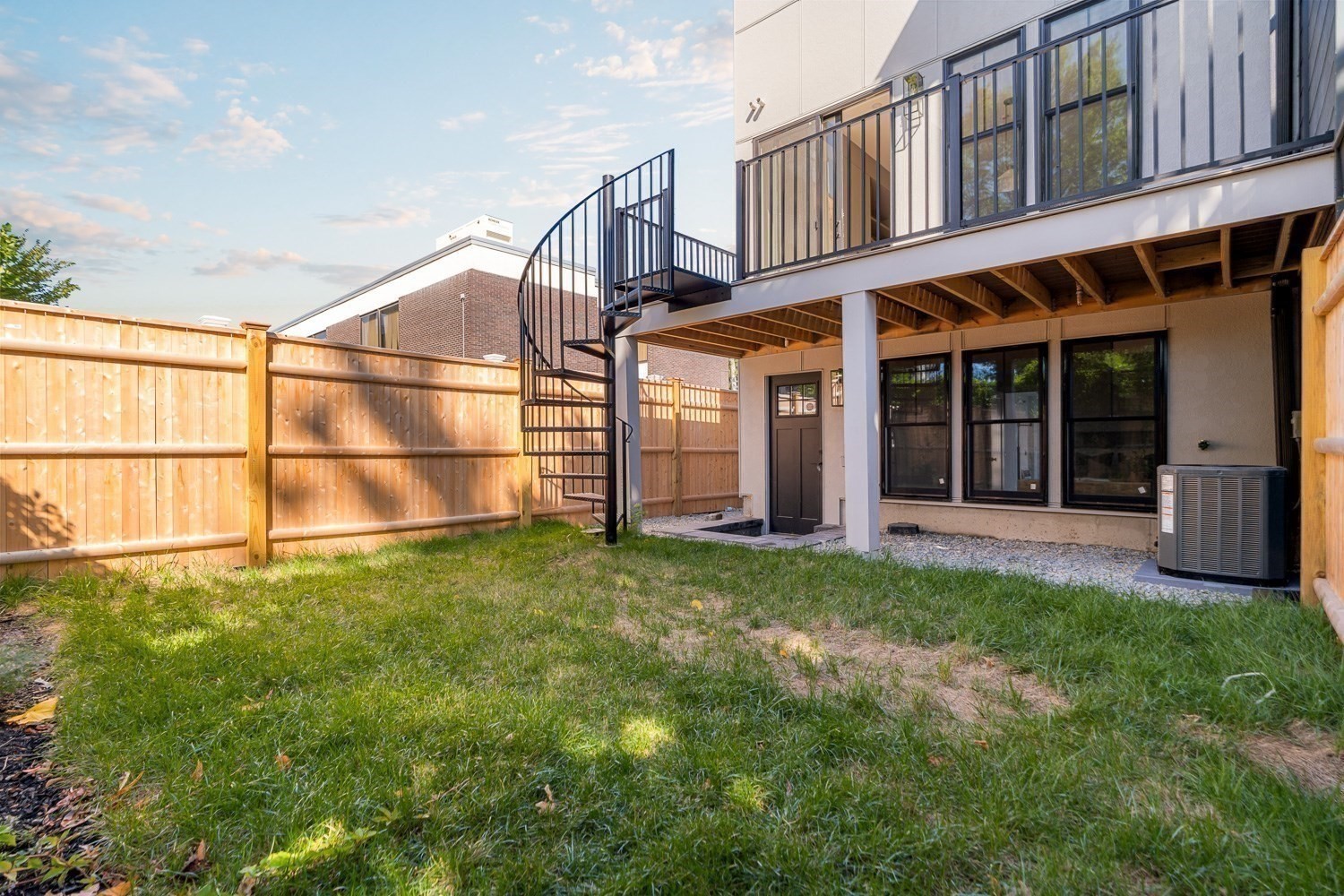 11 Lothrop St # 11