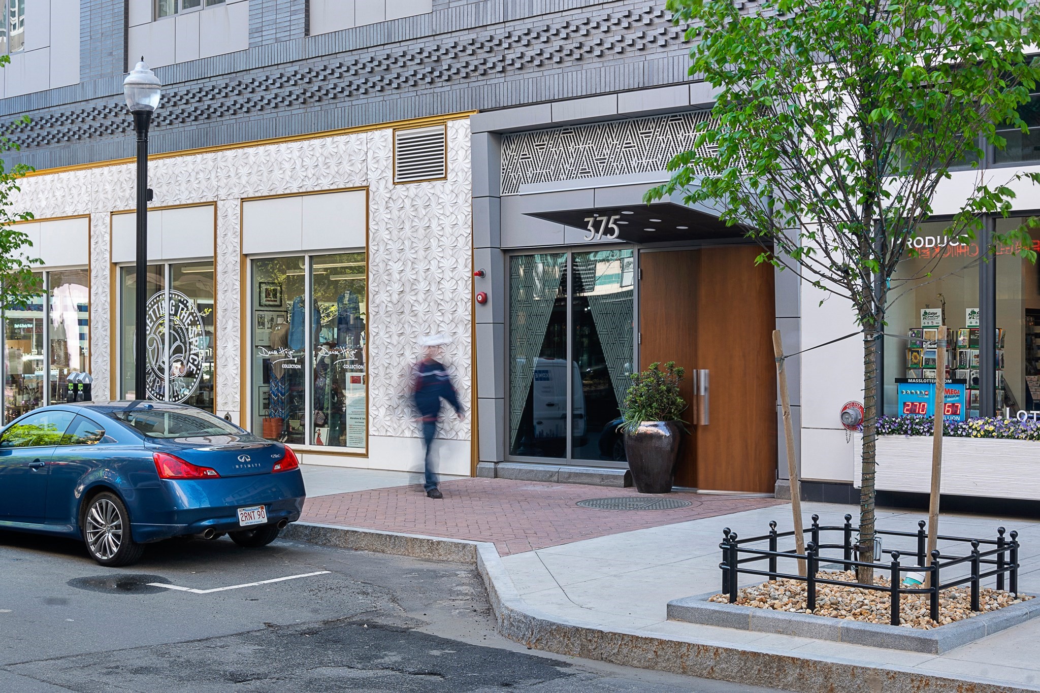 375 Canal St Unit: PH215