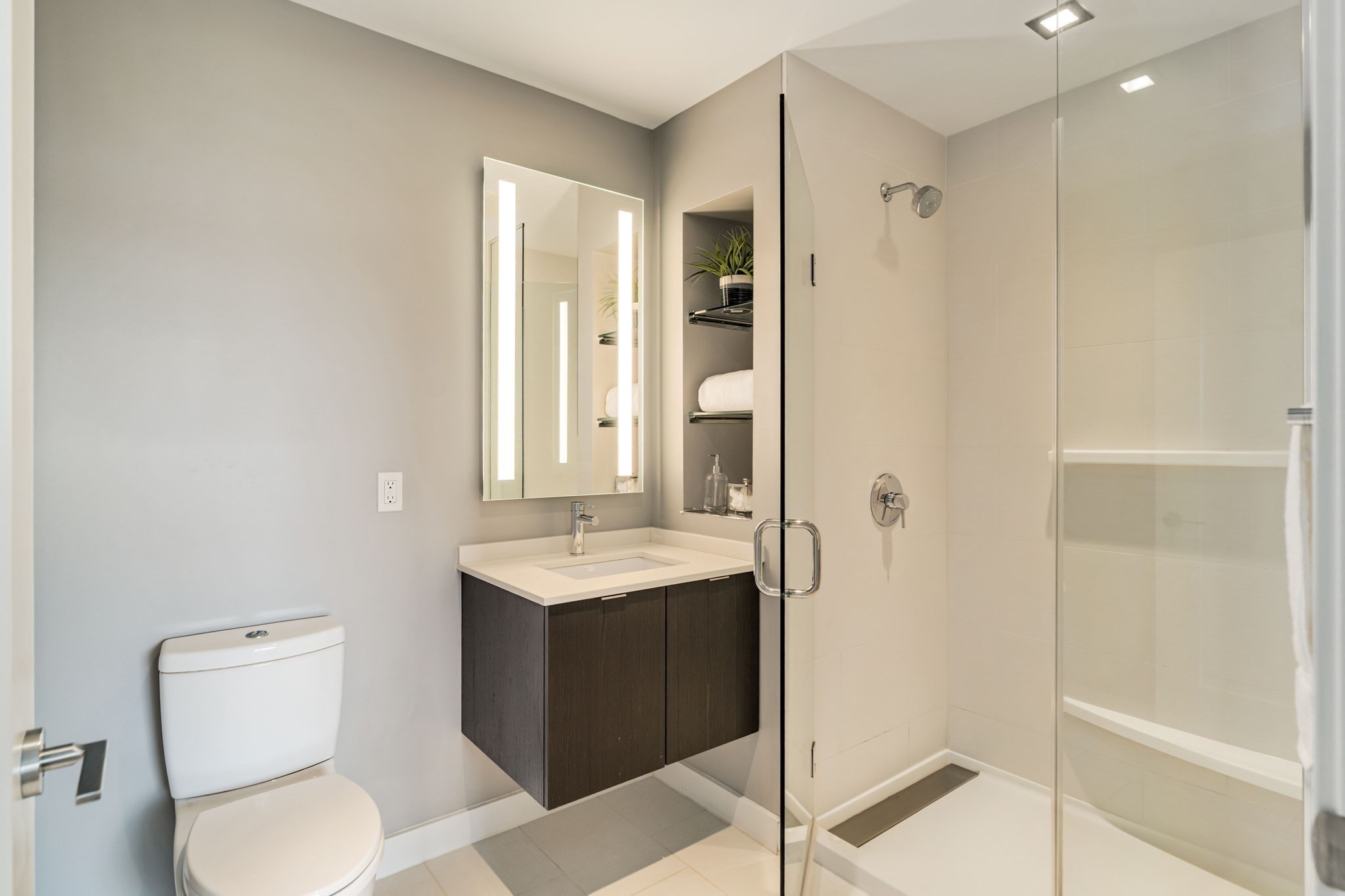 375 Canal St Unit: PH215