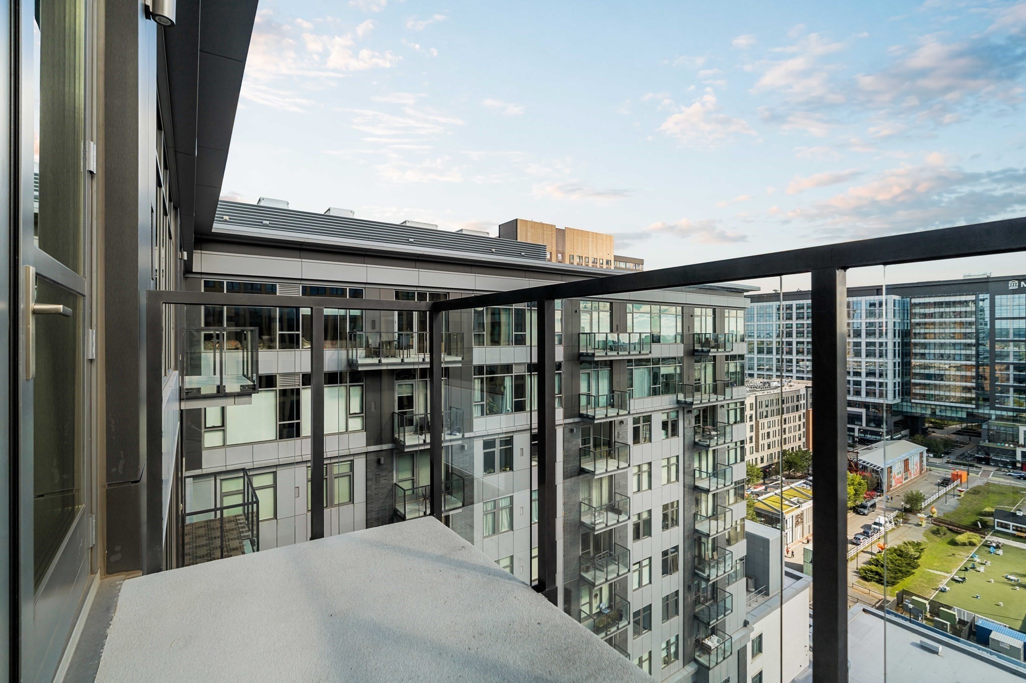 375 Canal St Unit: PH215