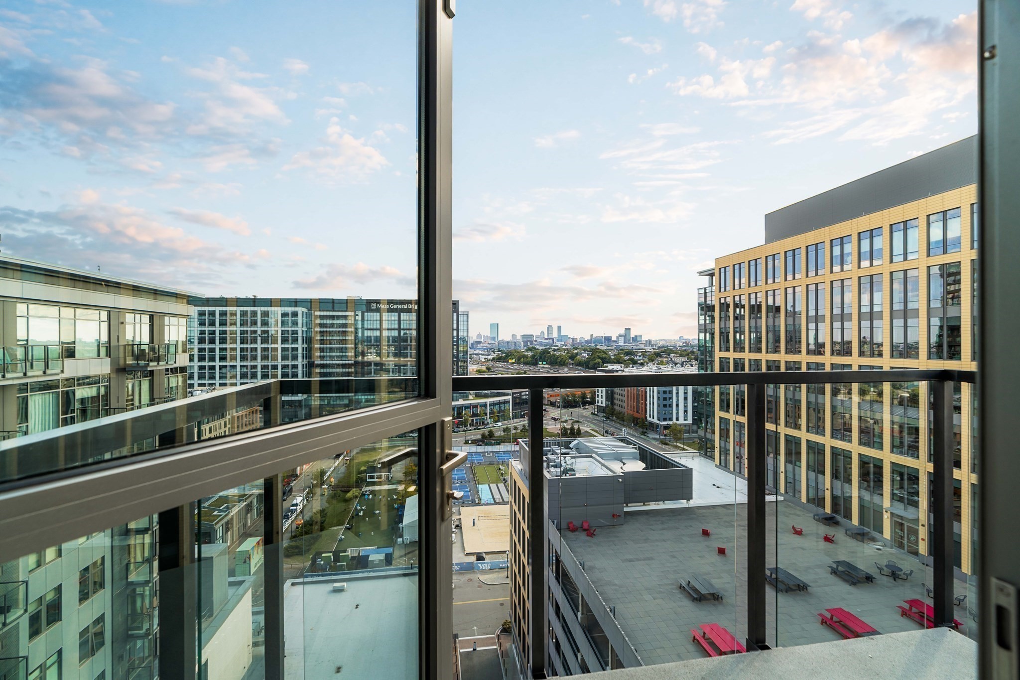 375 Canal St Unit: PH215