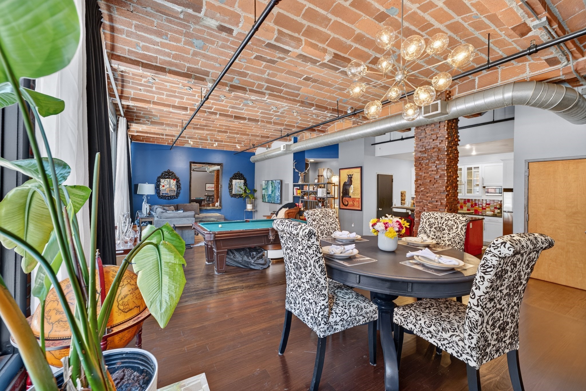 121 Beach # 202
