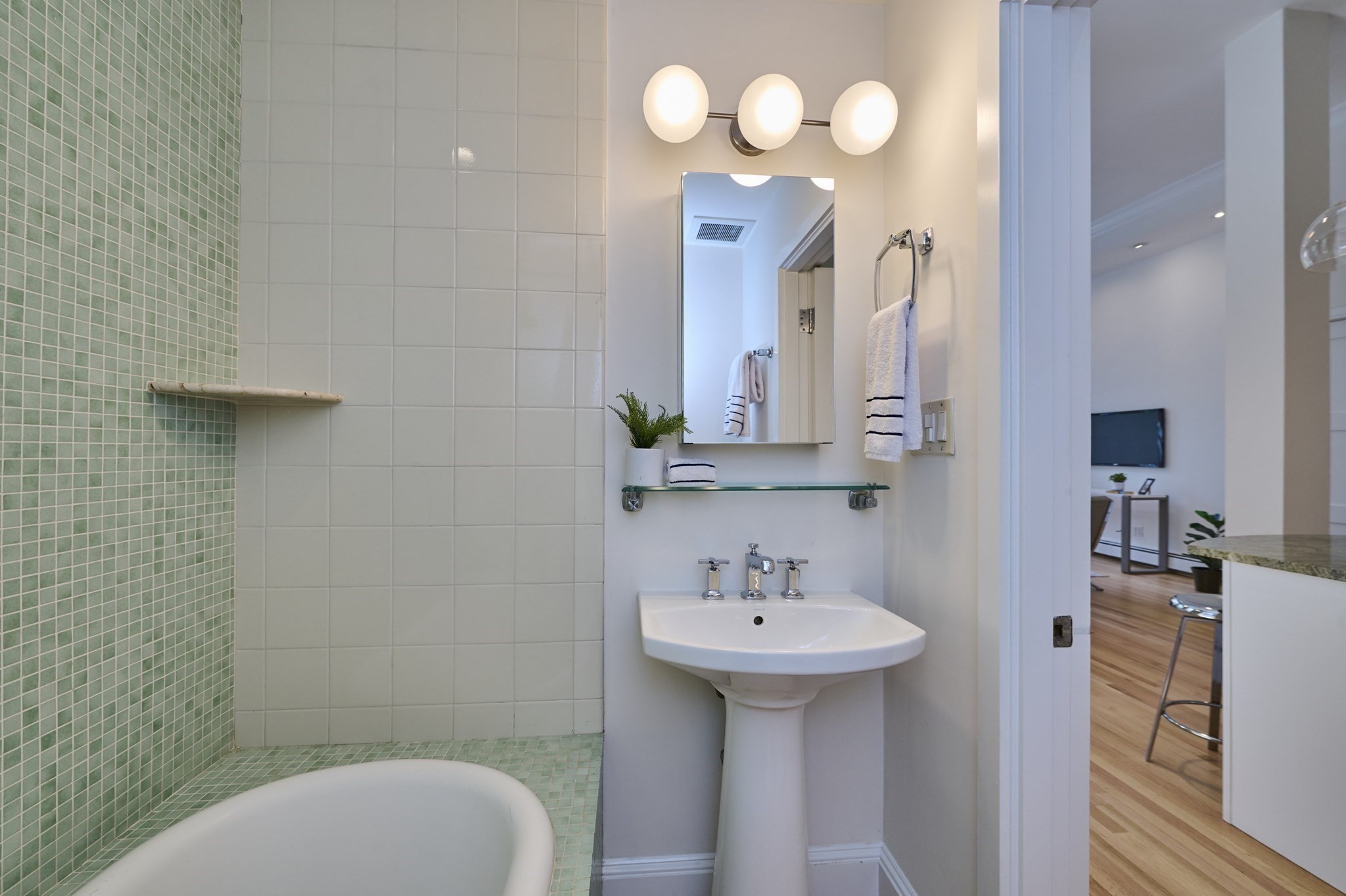 35 Saratoga Street # 1