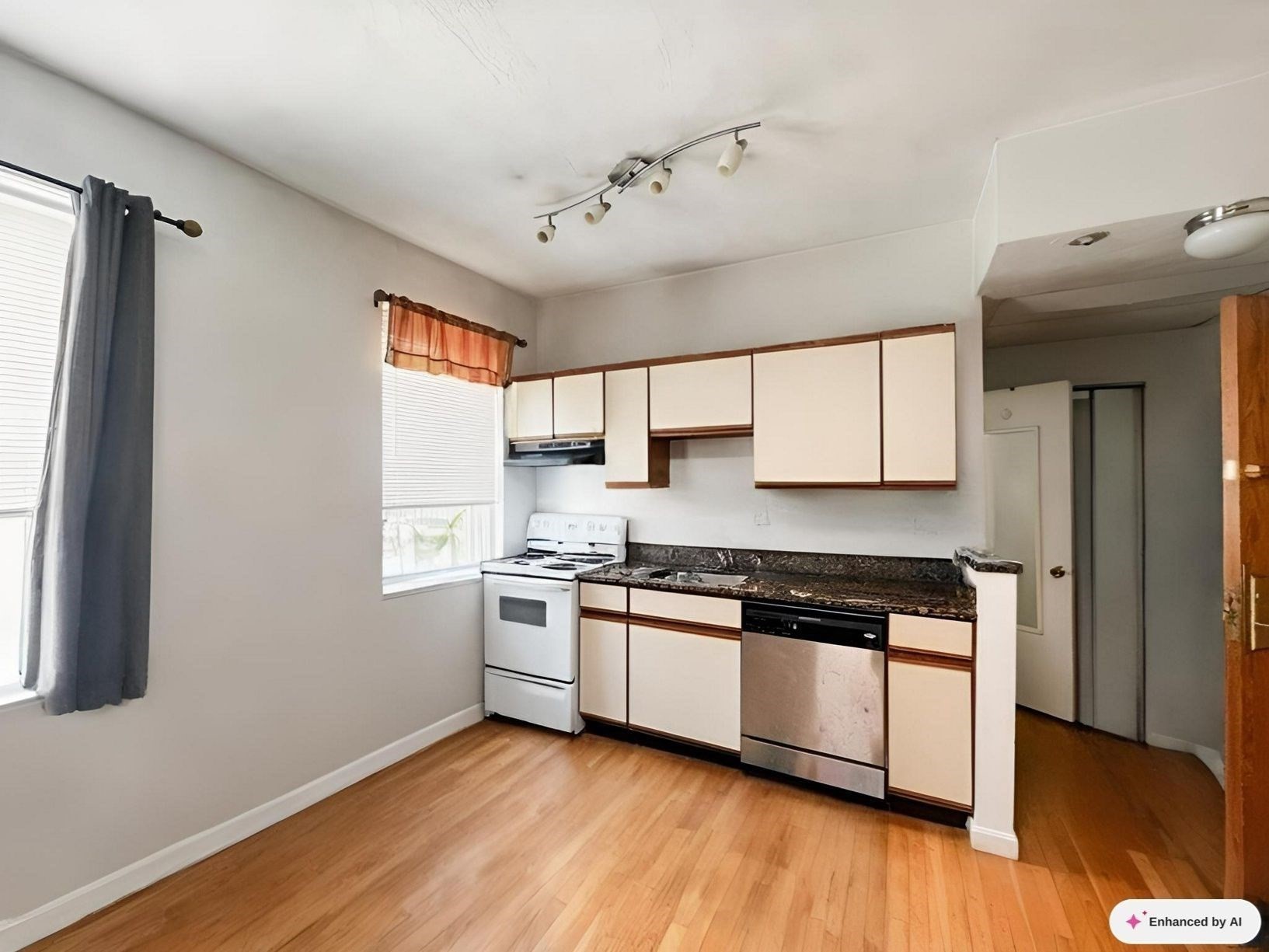 1427 Commonwealth Ave # 504