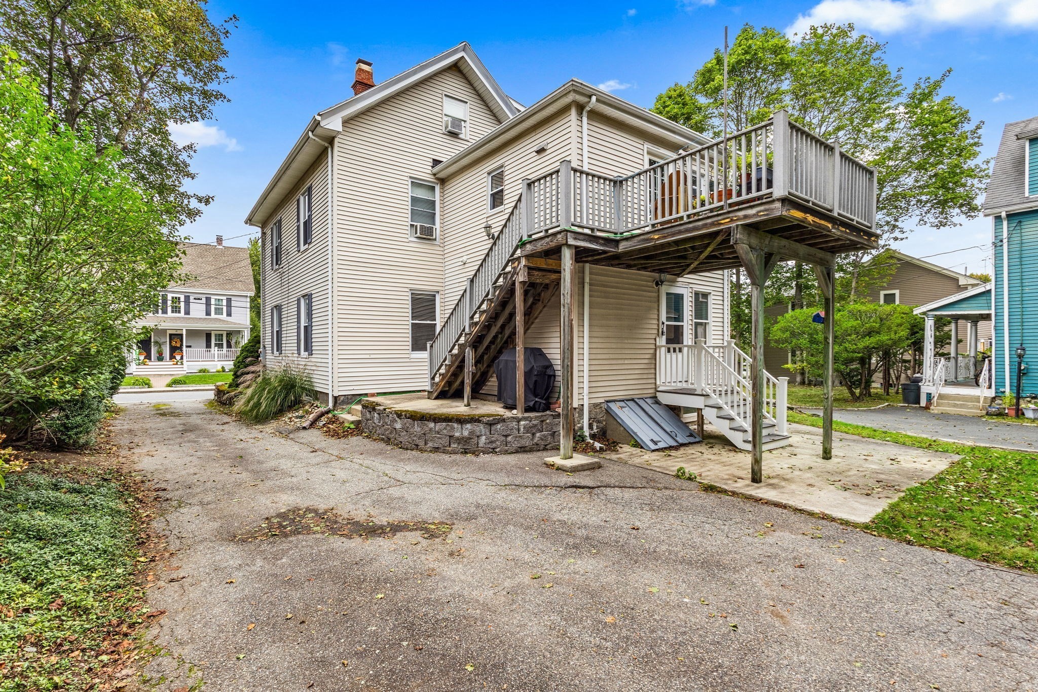22 Salem St. # 1
