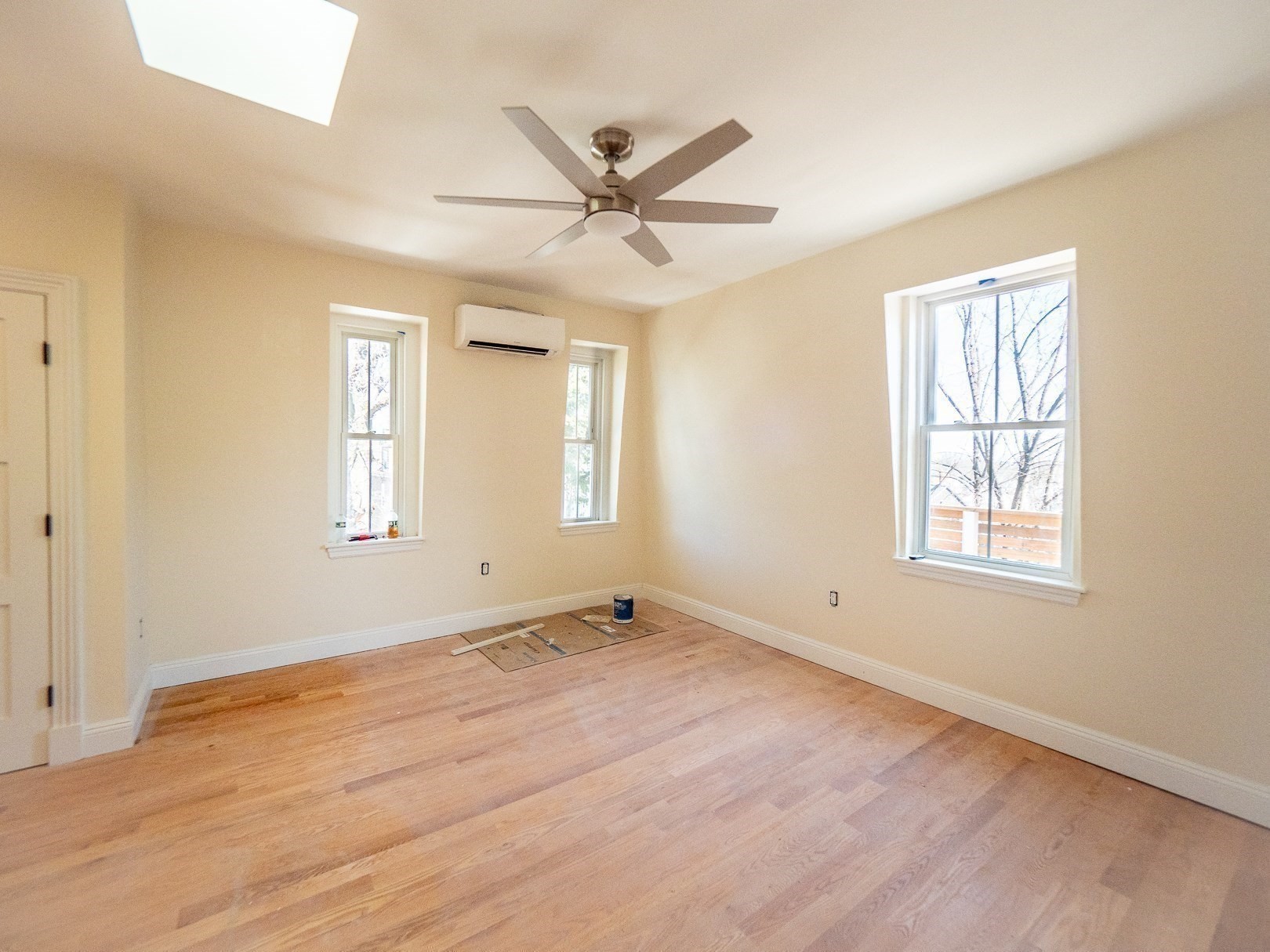 62 Welles Ave