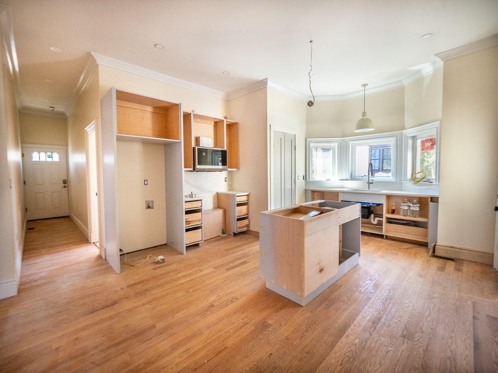 62 Welles Ave