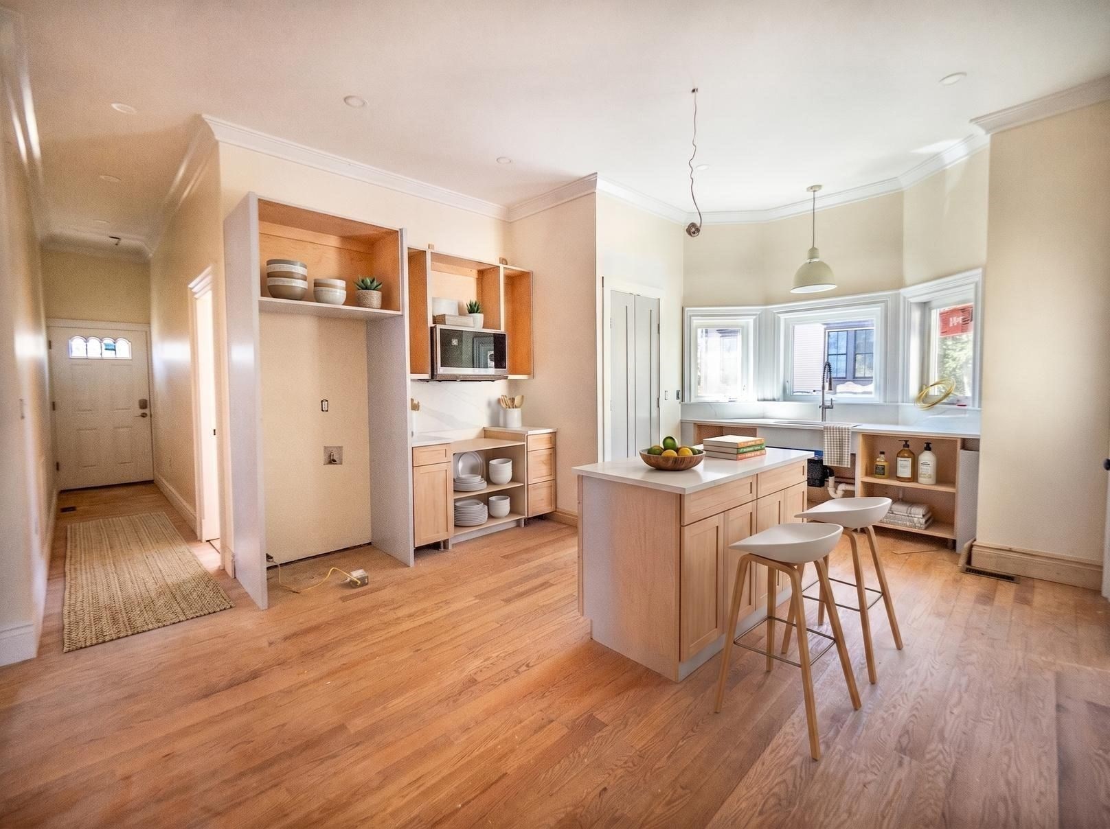 62 Welles Ave