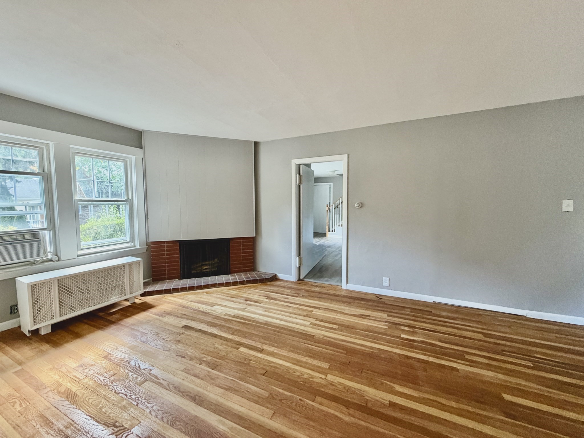 13 Meriam St