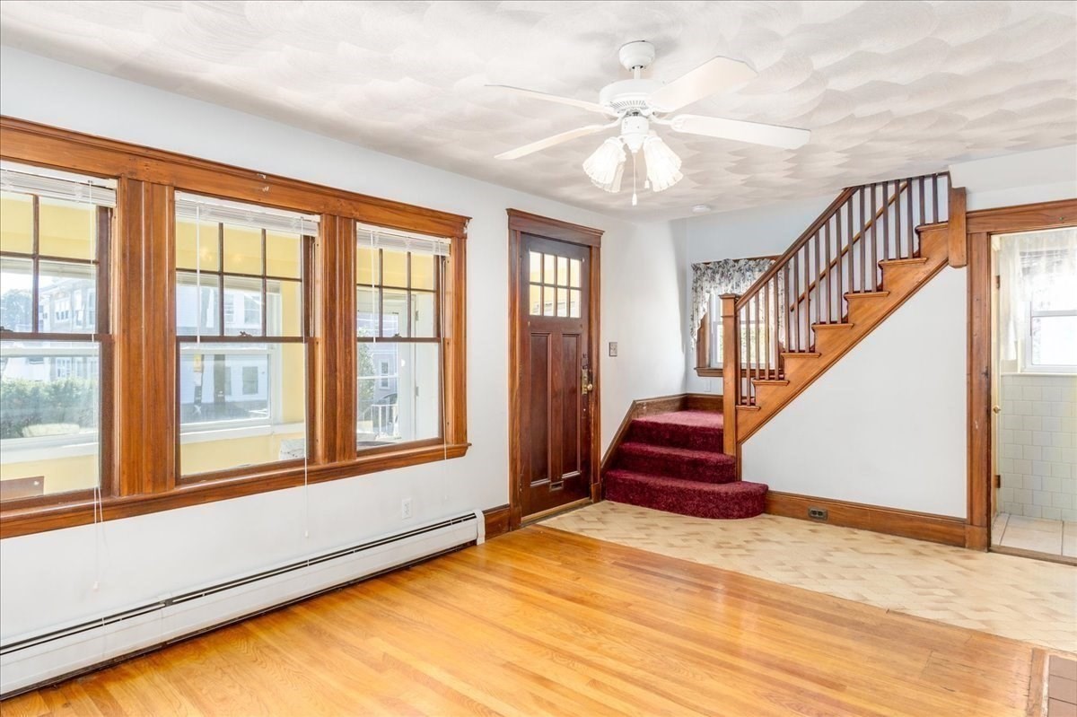 27 Stearns Ave