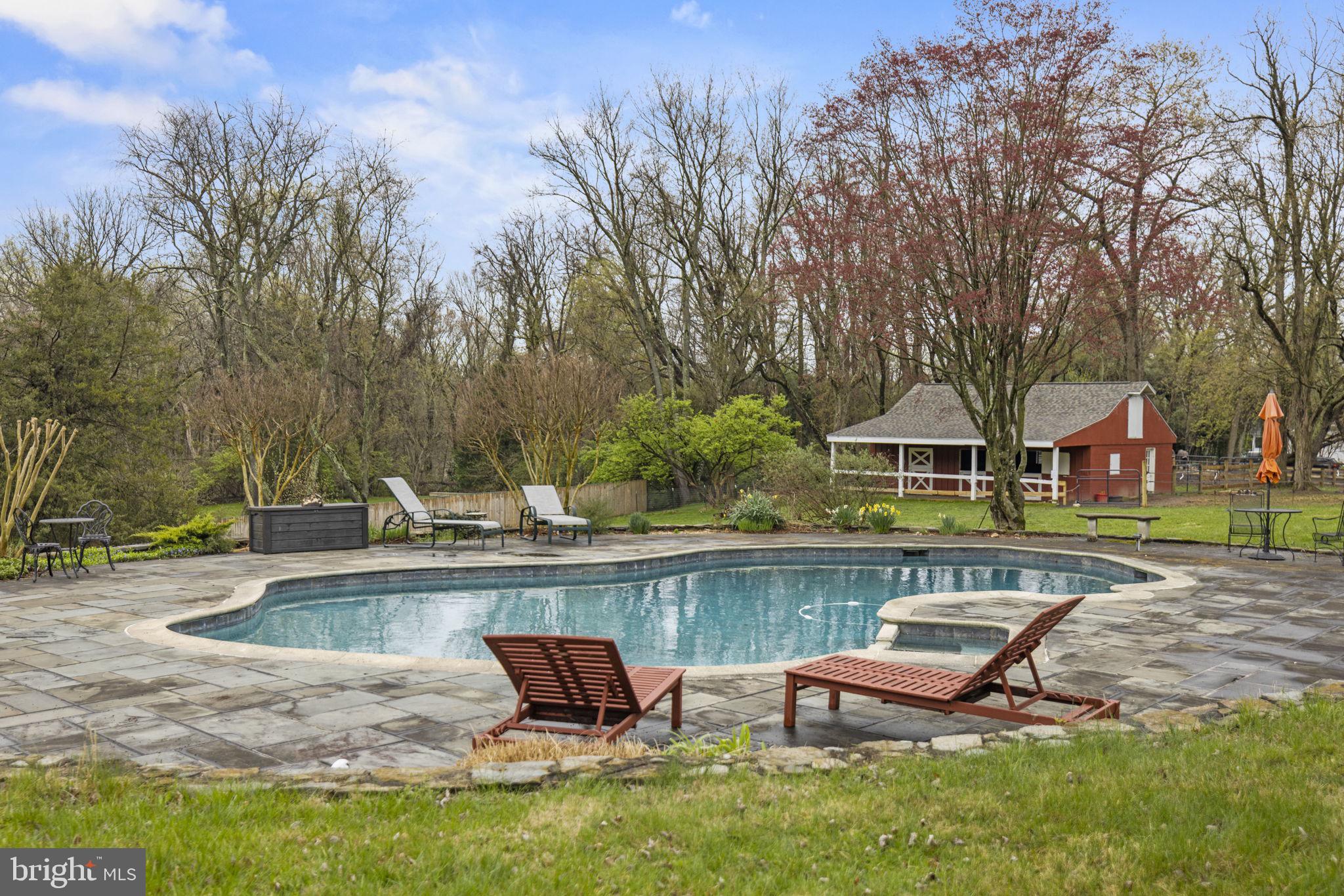 10600 Unity Ln