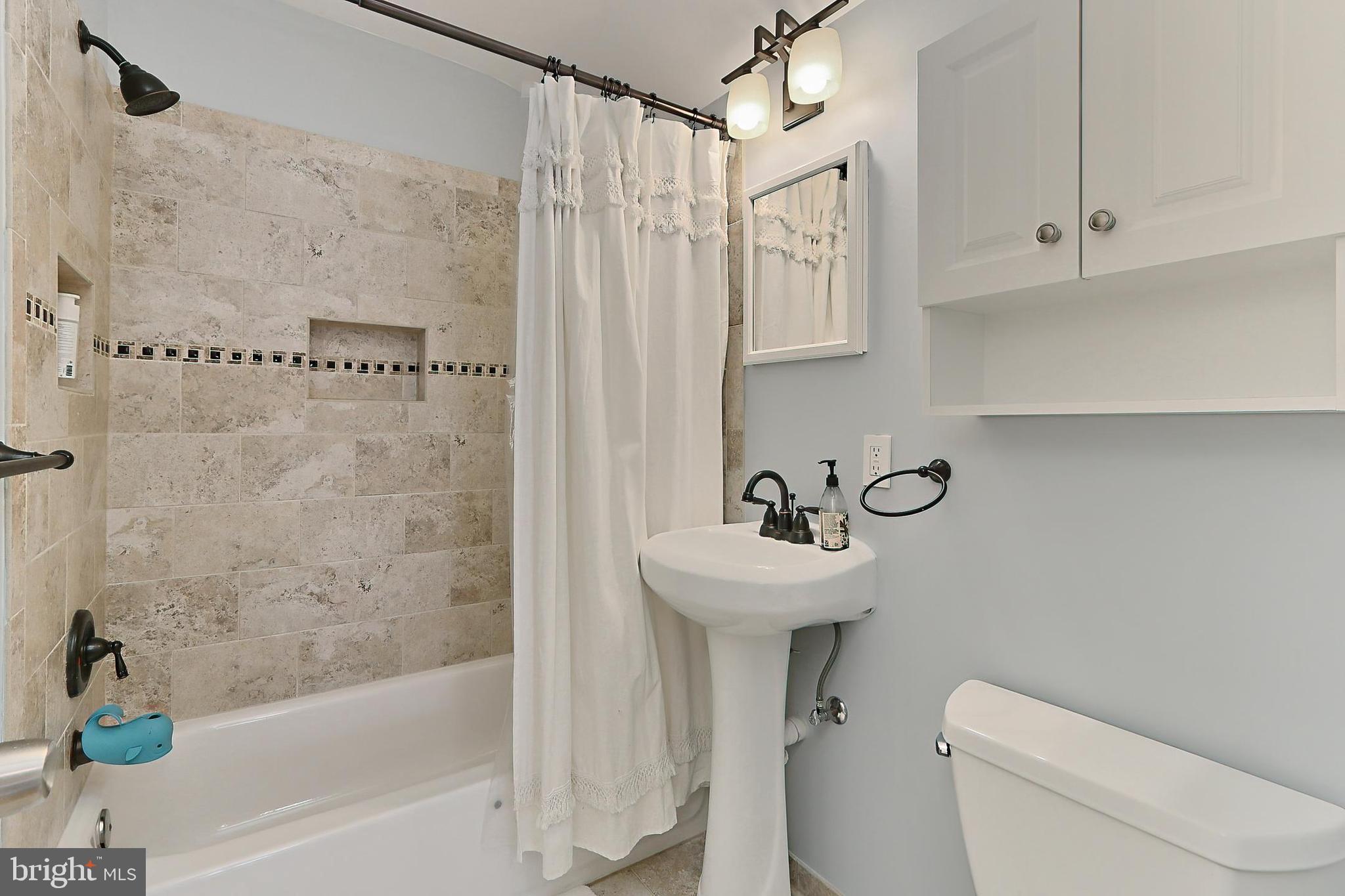 120 N Granada St