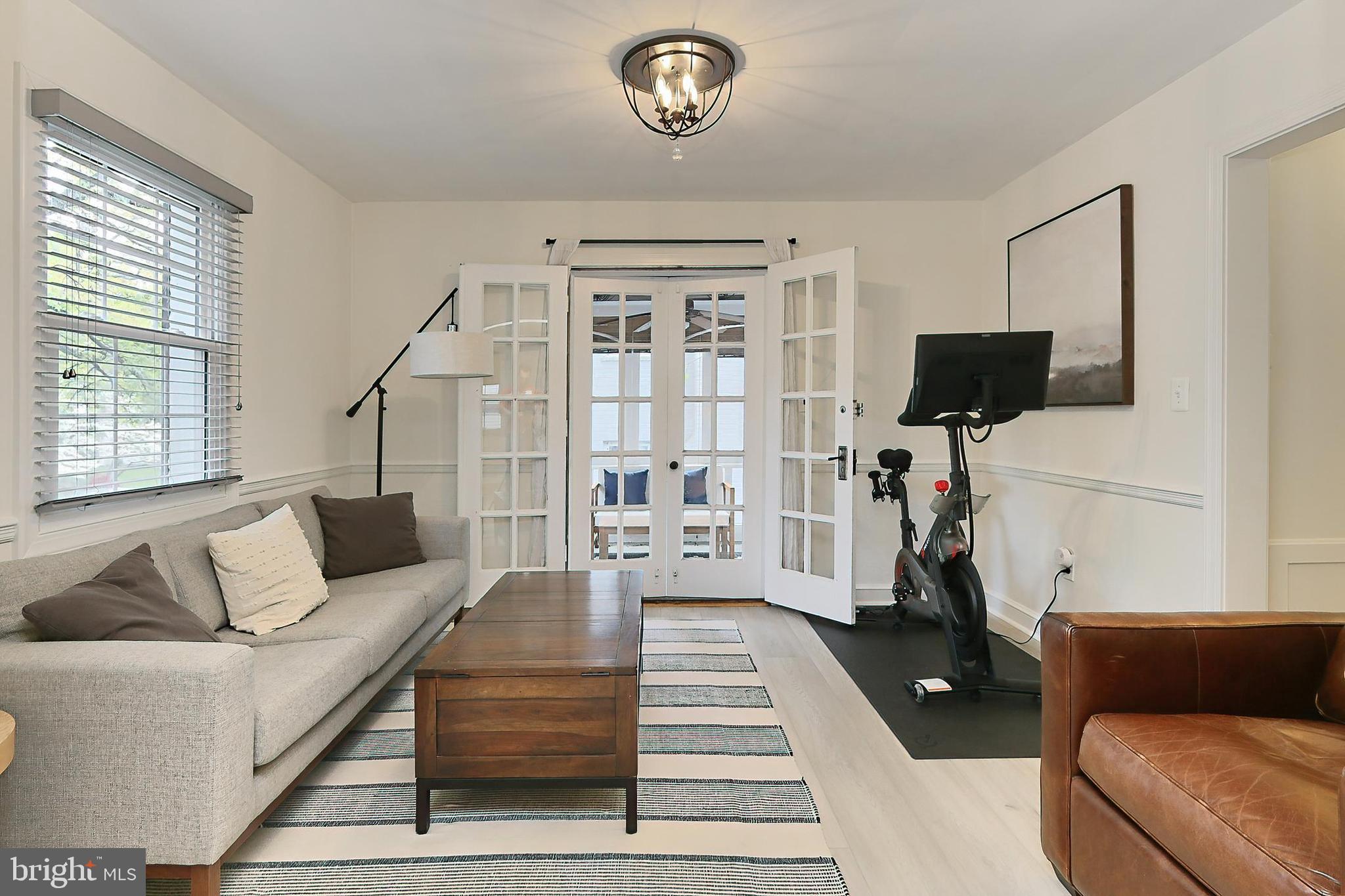 120 N Granada St