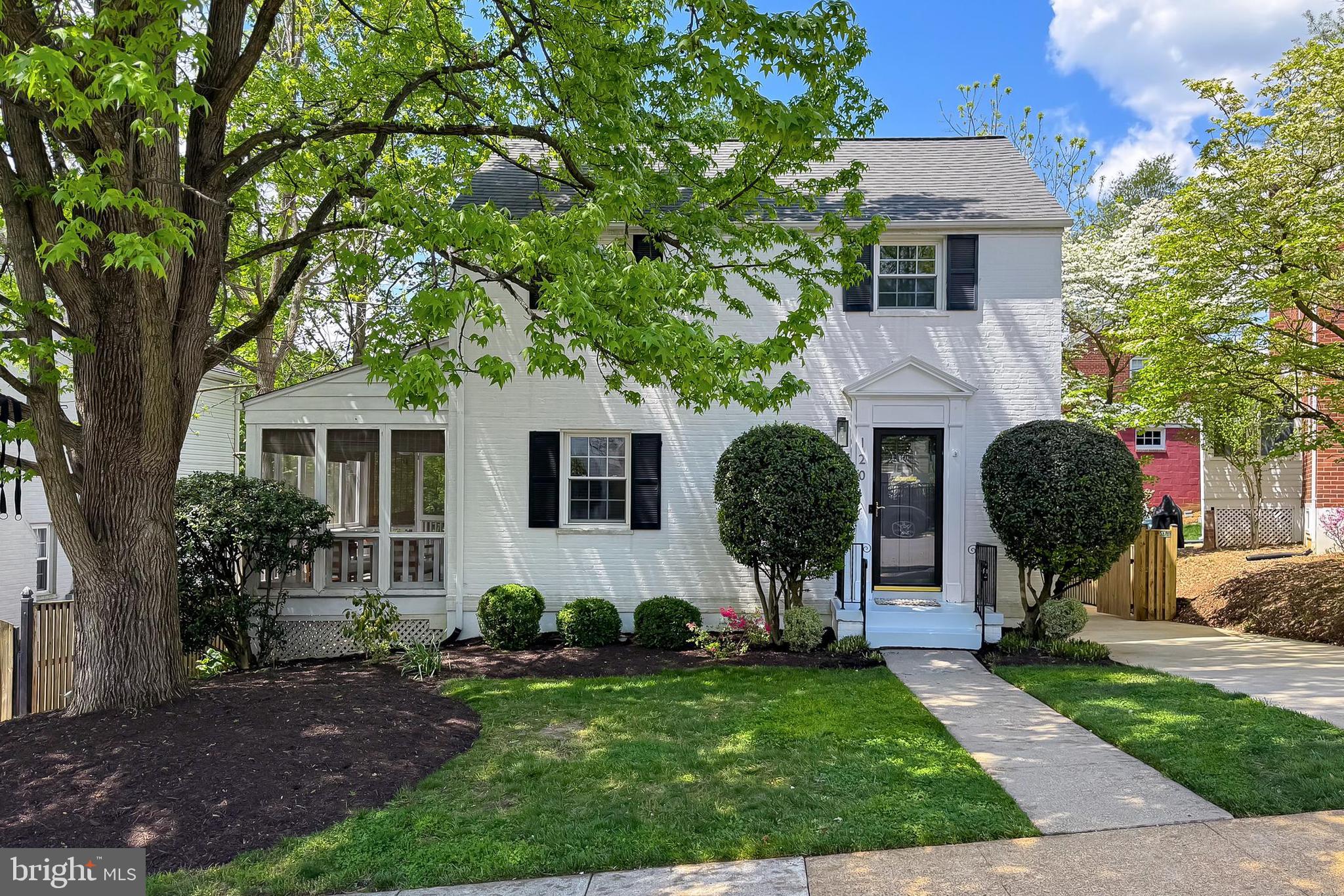 120 N Granada St