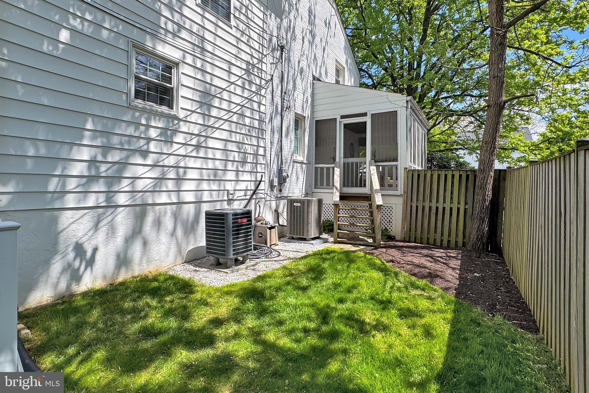 120 N Granada St