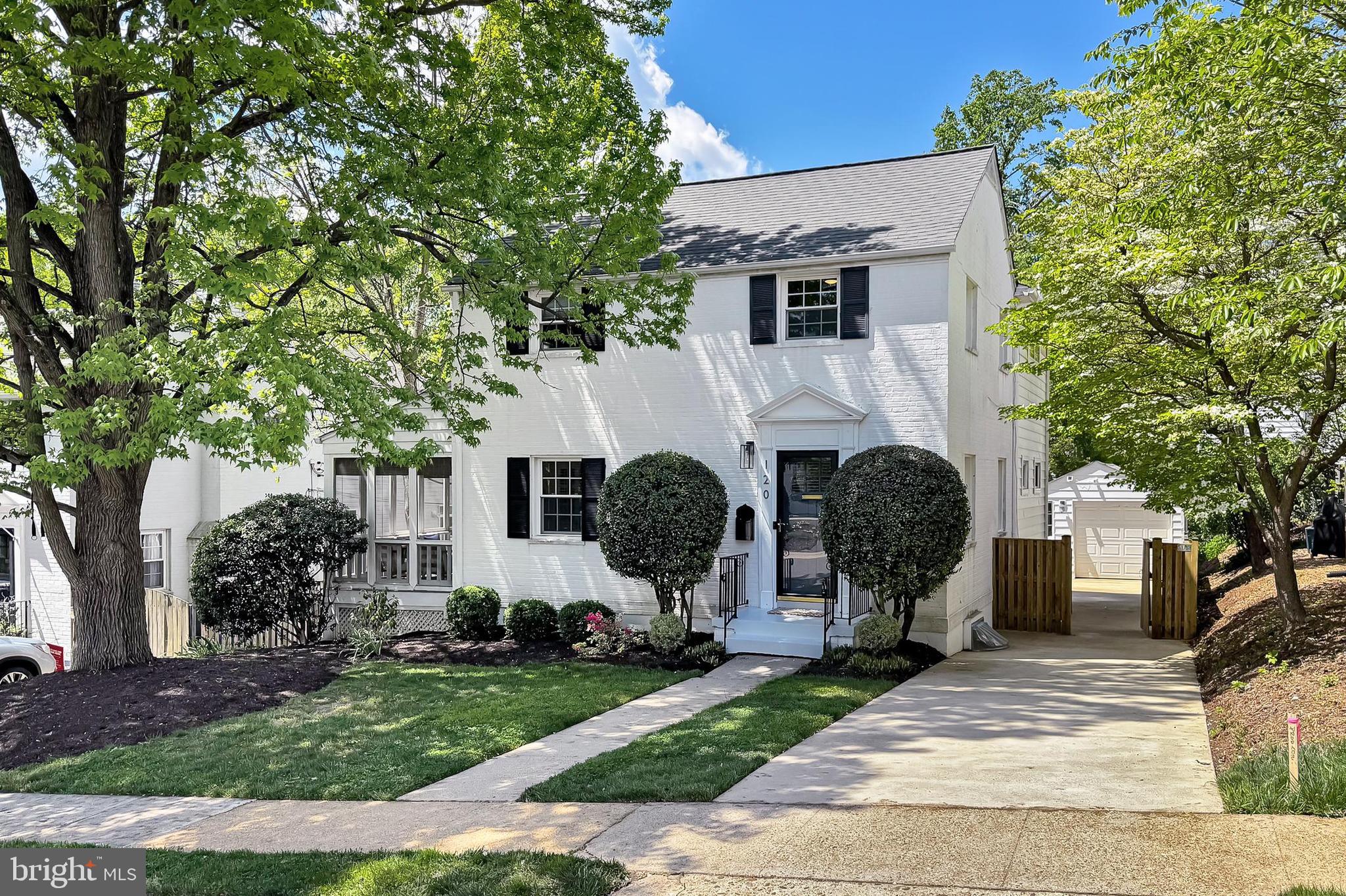 120 N Granada St