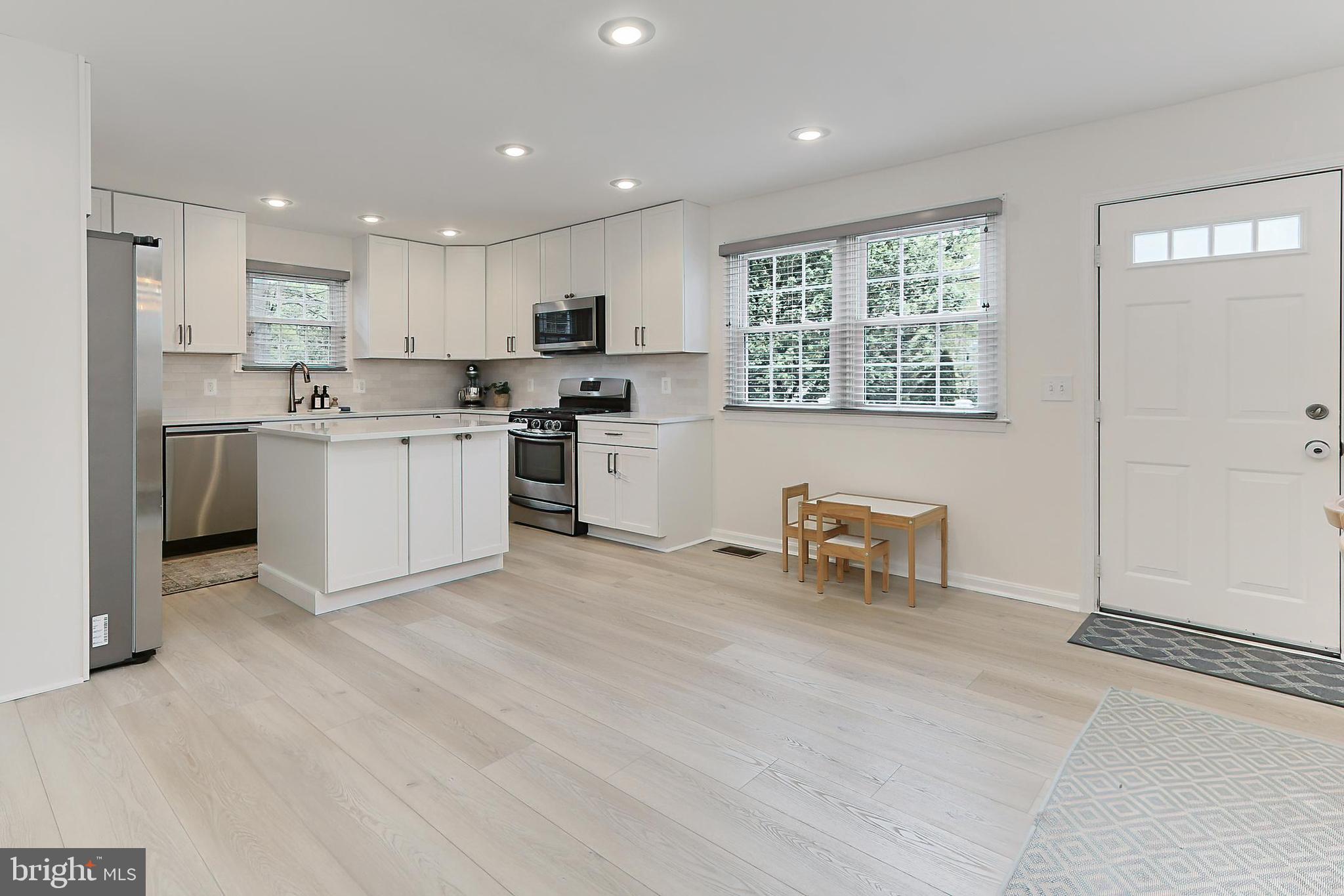 120 N Granada St