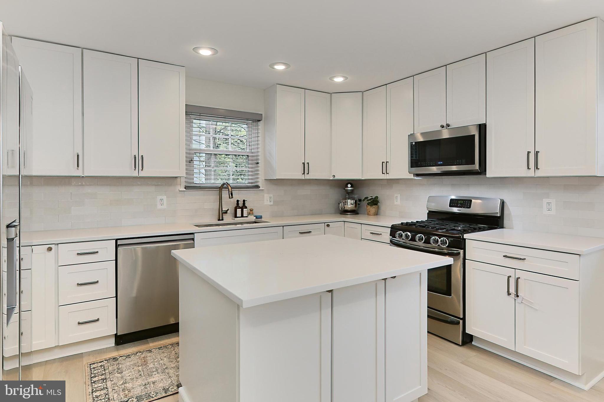 120 N Granada St