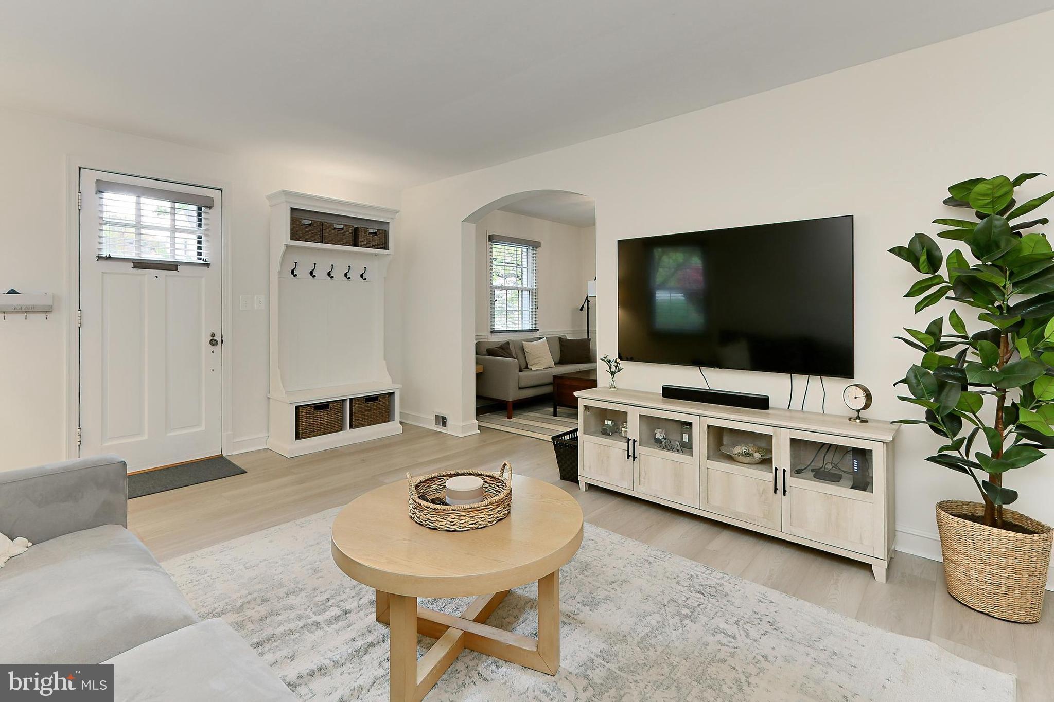 120 N Granada St