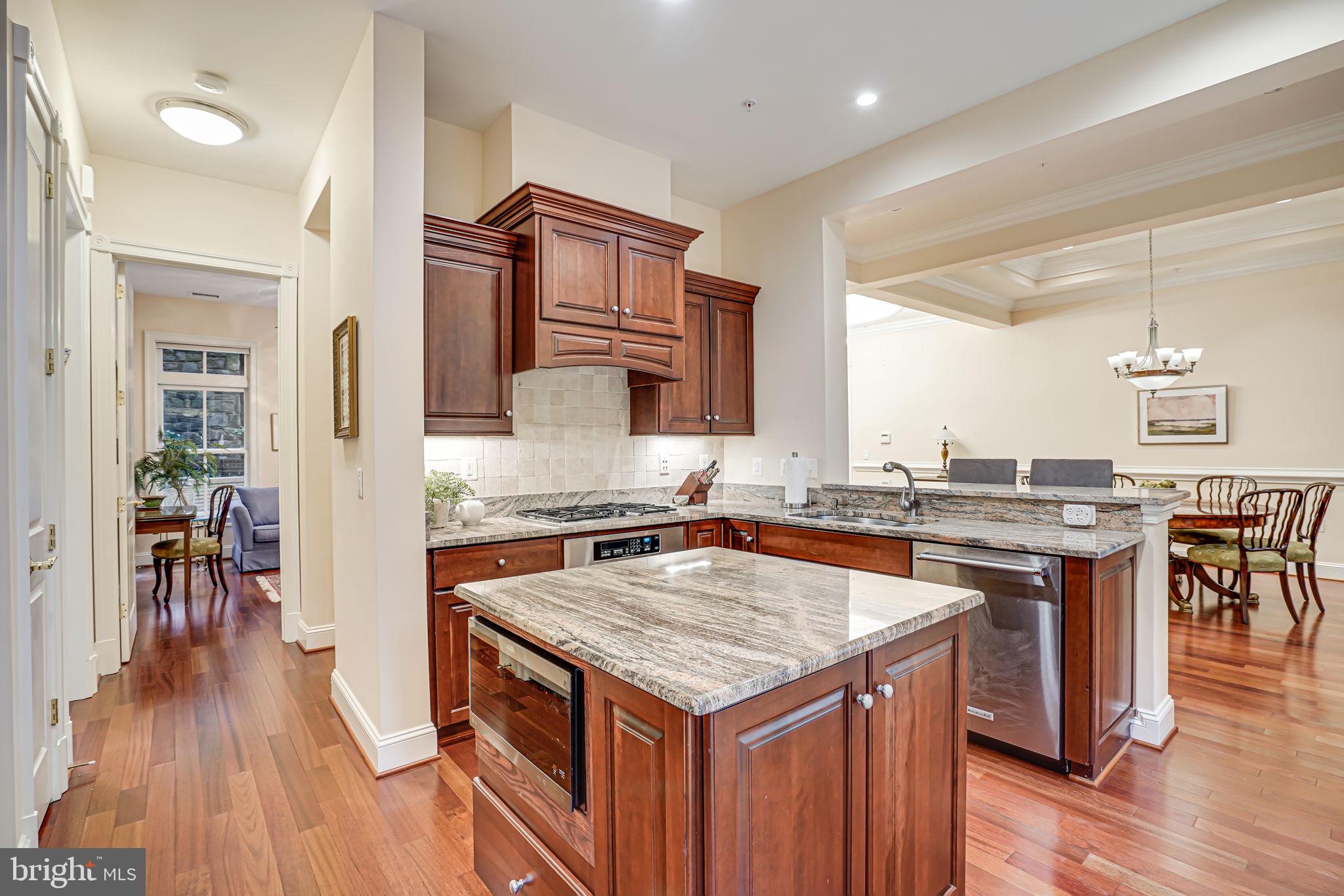 2801 Langston Blvd #103
