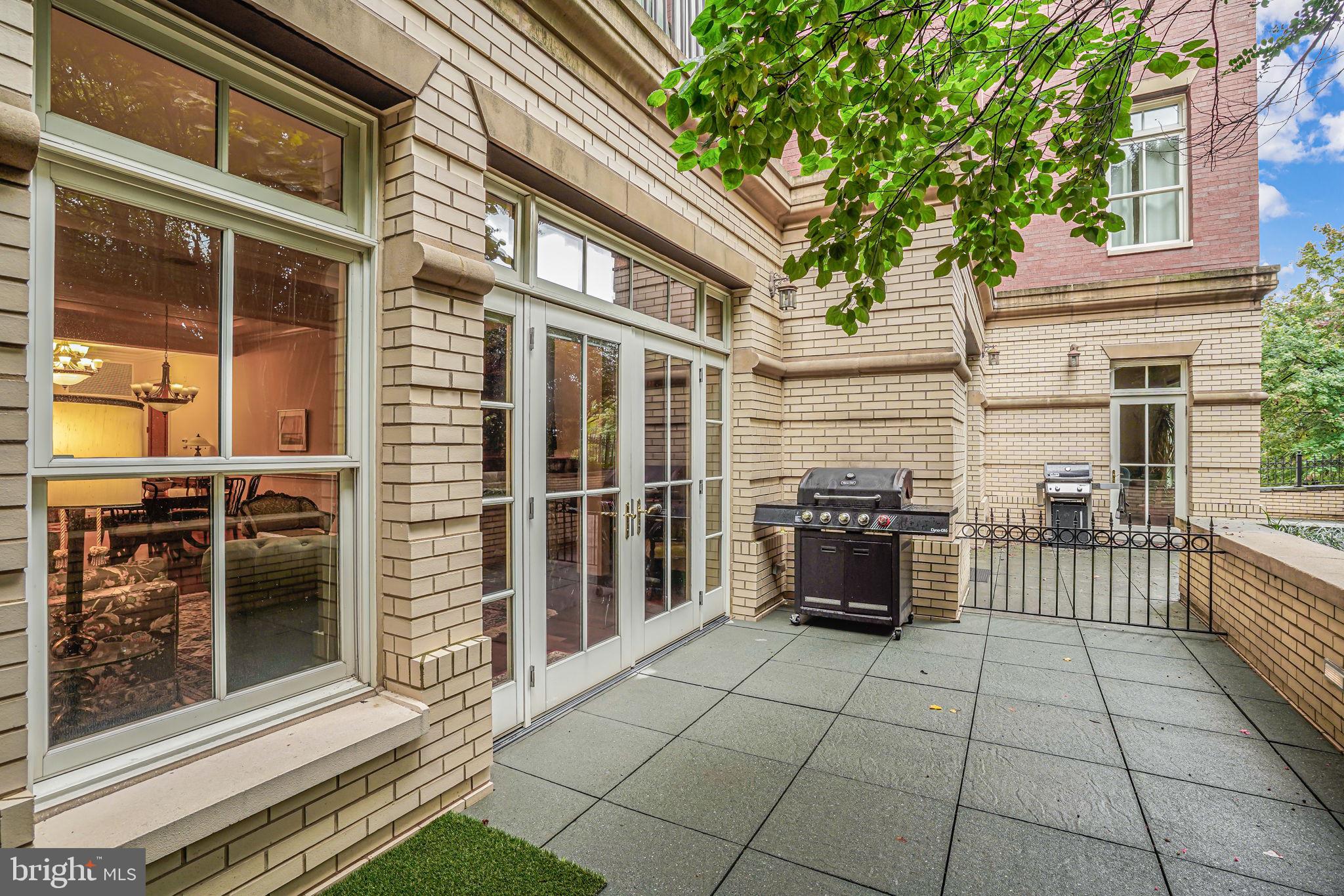 2801 Langston Blvd #103
