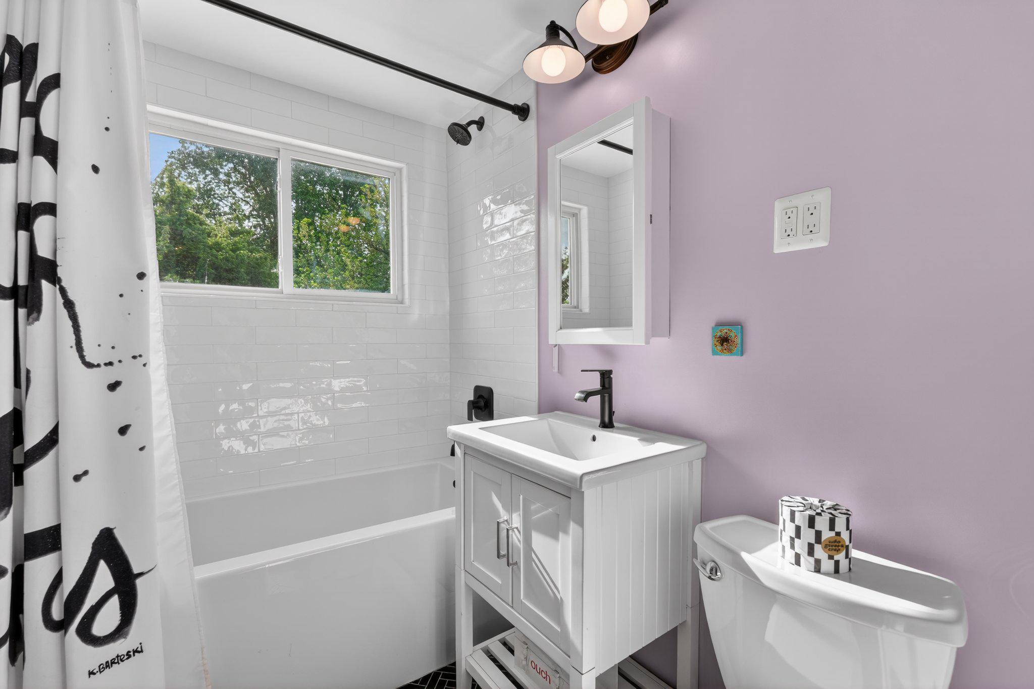 2015 N WOODSTOCK STREET