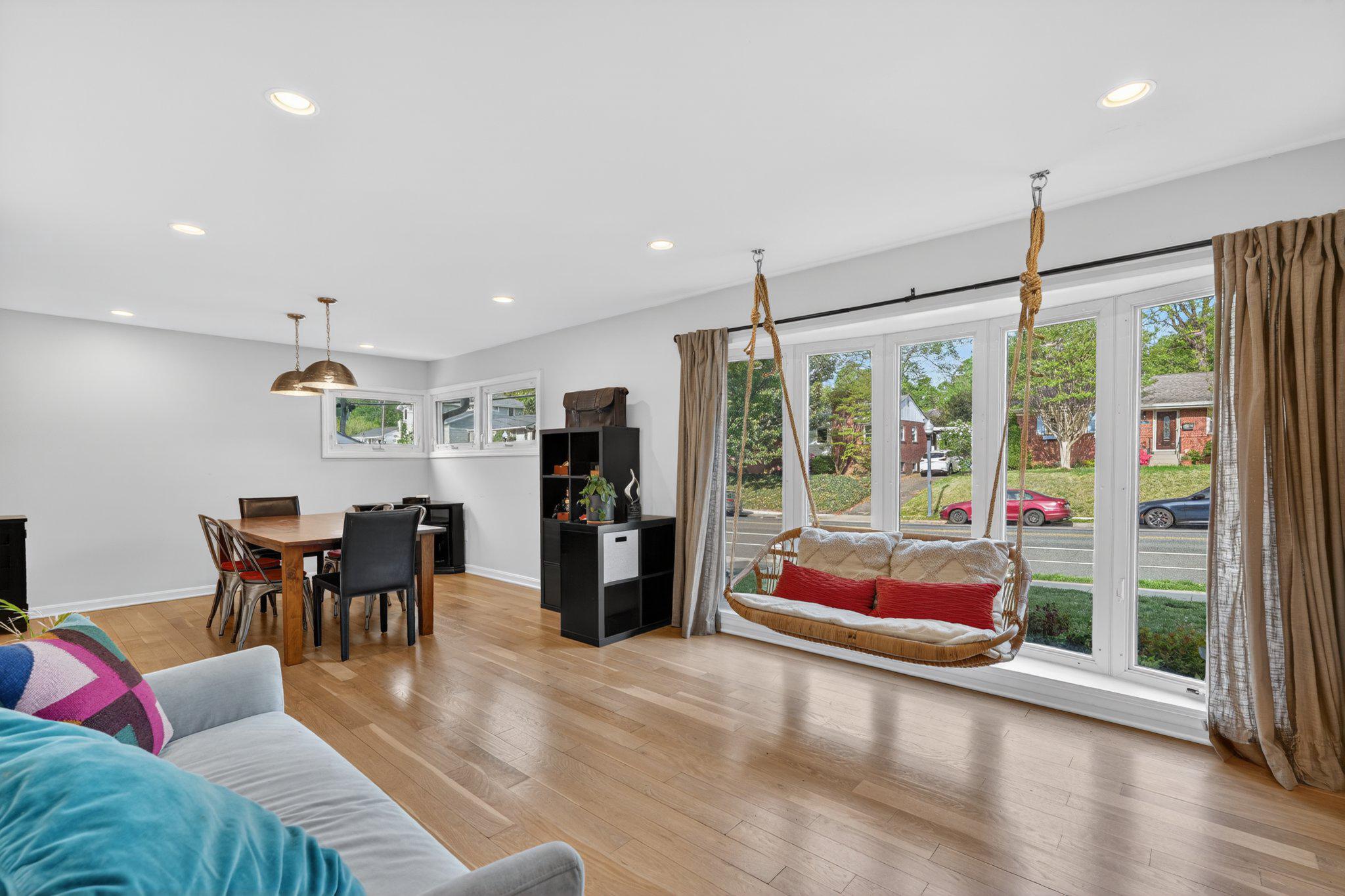 2015 N WOODSTOCK STREET