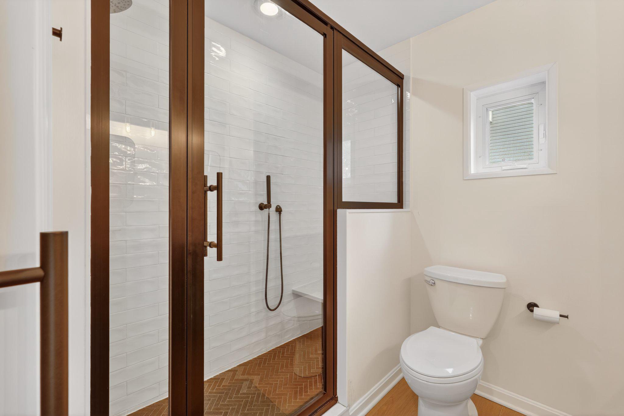 2015 N WOODSTOCK STREET