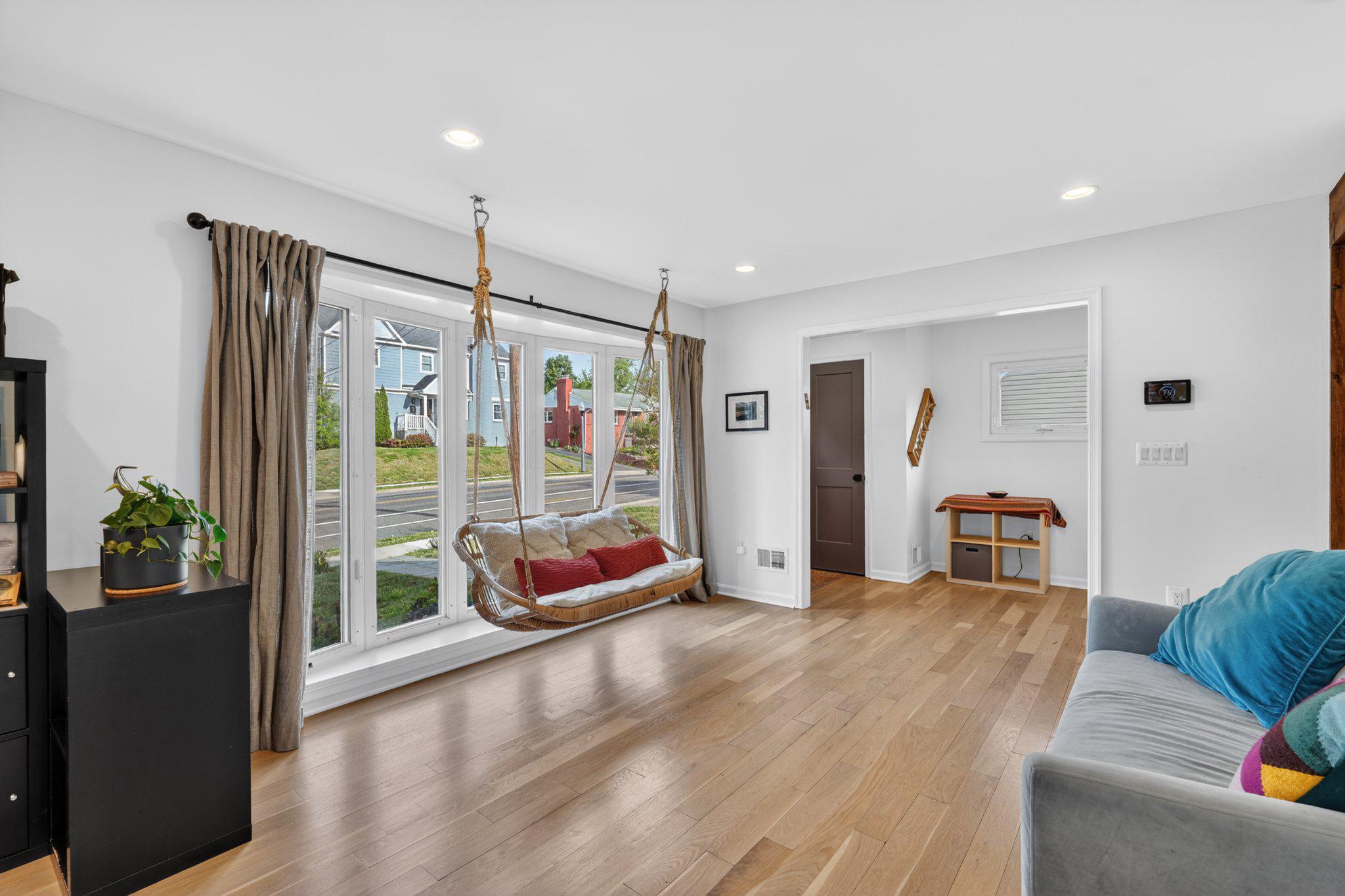 2015 N WOODSTOCK STREET